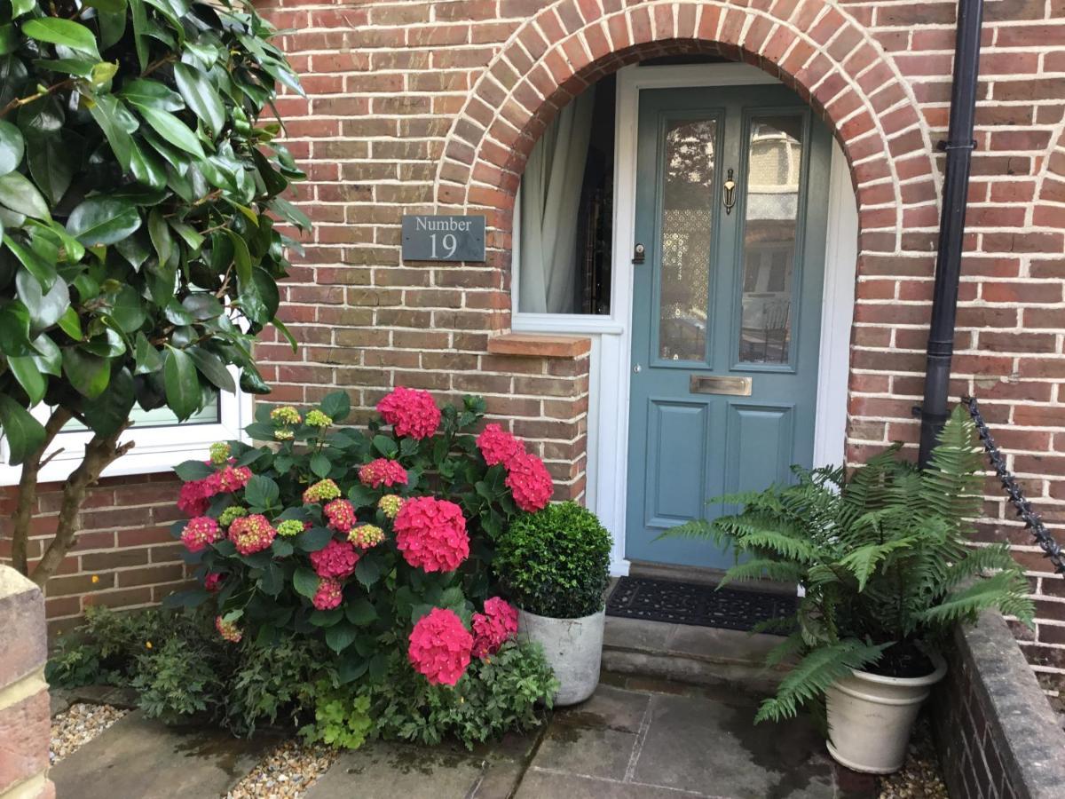 Bed and Breakfast Number 19 Chichester Exterior foto
